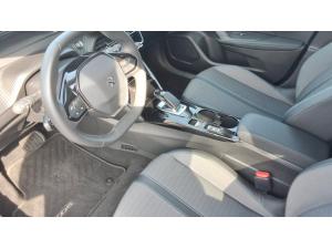 Peugeot 2008 Elektro - 136 PS - Allure Pack + Navi - Gebrauchtwagen