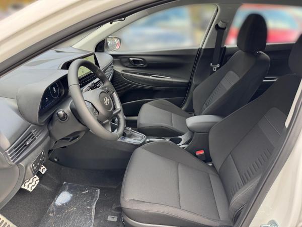 Hyundai BAYON FL (MY25) 1.0 T-GDI (100 PS) 7-DCT Trend, Navi