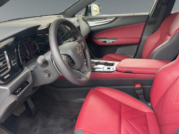 Lexus NX 450h+ Akustikglas Bel.Sitz HUD LED