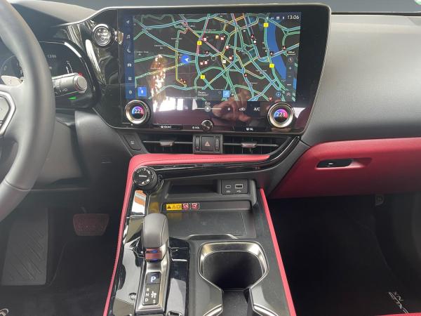 Lexus NX 450h+ Exe. Line *Technologie-Interiuerpaket*