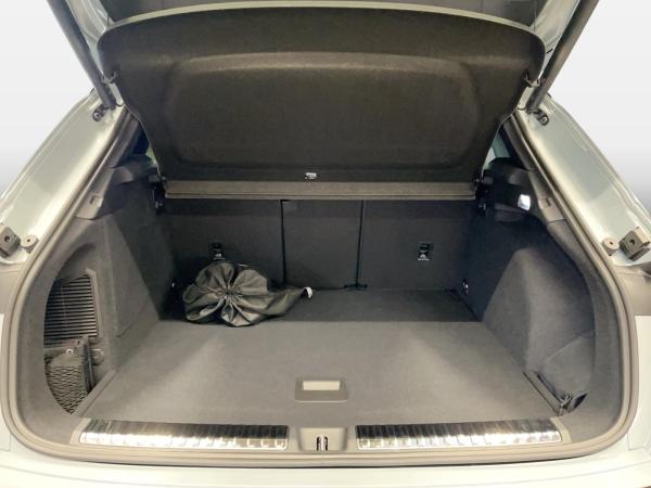 Audi Q3 SUV e-hybrid S tronic ACC AHK AUT Kam.