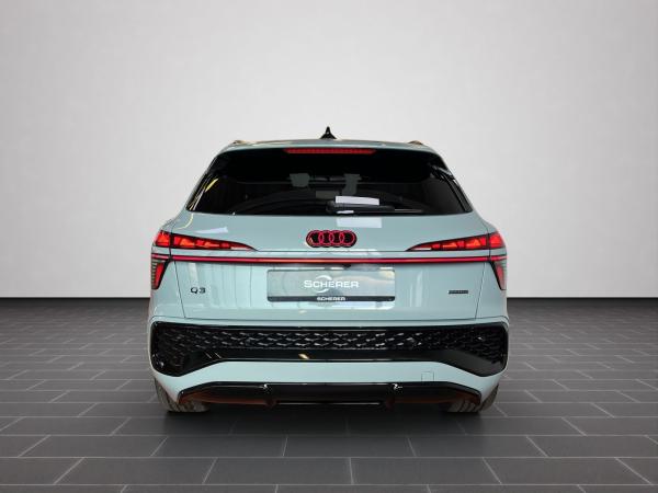 Audi Q3 S tronic Tech pro, Assistenzsysteme, MMI experience pro, Pano-SD, Matrix LED