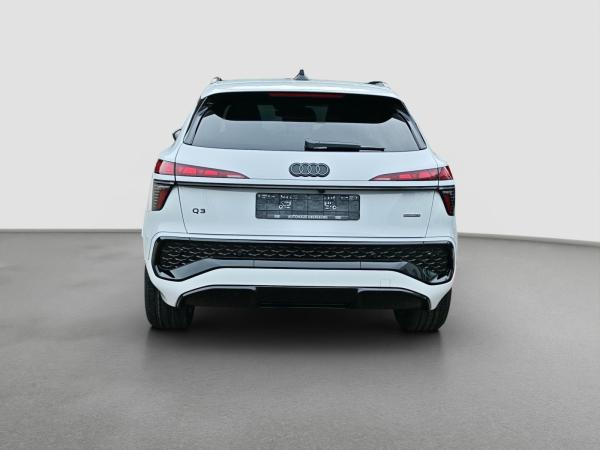 Audi Q3 SUV 2.0 TFSI quattro MATRIX HUD Virtual 360°