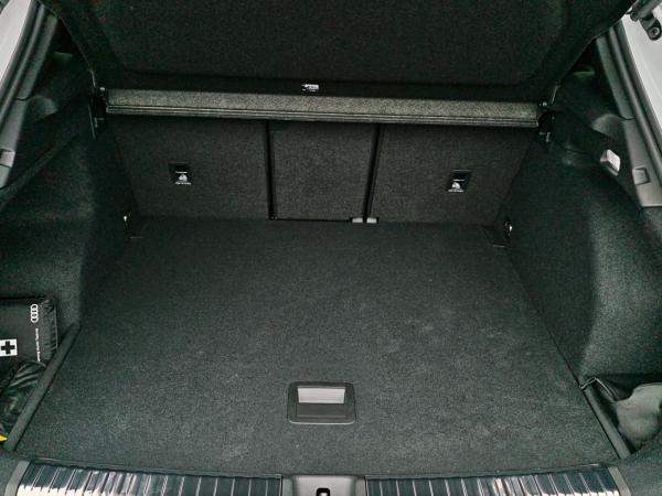 Audi Q3 SUV 2.0 TFSI quattro MATRIX HUD Virtual 360°