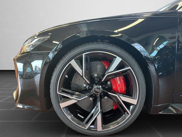 Audi RS6 Avant tiptronic HD Matrix, AHK, RS Sportauspuff, Dynamikpaket plus, Keramikbremse, HUD,B&O