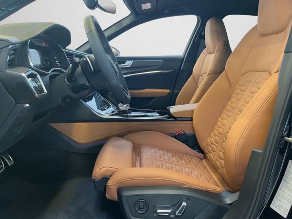 Audi RS6 Avant tiptronic HD Matrix, AHK, RS Sportauspuff, Dynamikpaket plus, Keramikbremse, HUD,B&O