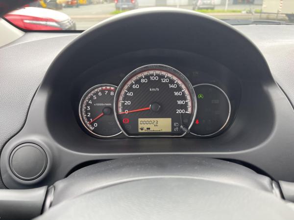 Mitsubishi Space Star Select+ BLACK 1.2 *Klima *Kamera *Sitzheizung *Tageszulassung