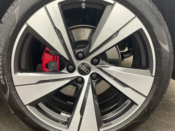 Audi SQ5 Sportback TFSI S line 360° Kamera Massagesi.