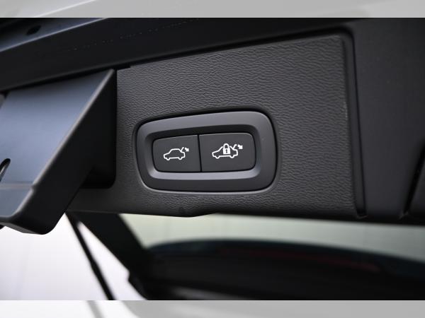 Volvo XC60 T6 Plus Bright/ Sofort / 0,5% / HUD/ Pano / 360 / Bis 30.03!
