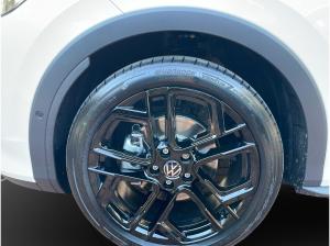 Volkswagen T-Roc R-Line 1.5 eTSI DSG | Black Style