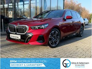 BMW i5 eDrive40 Touring M Sport //Komfortsitze Sitzbelüftung Stop&Go B&W