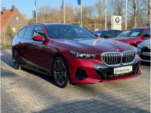BMW i5 eDrive40 Touring M Sport //Komfortsitze Sitzbelüftung Stop&Go B&W