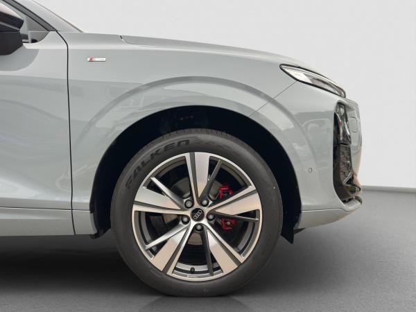 Audi Q3 S line SUV 1.5 TFSI Kamera Virtual Assists