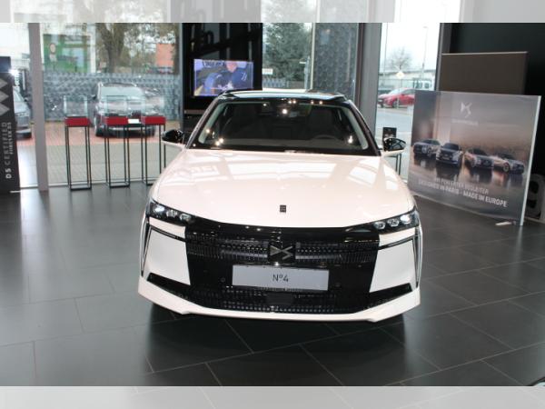 DS Automobiles N°4 ÉTOILE + Alcantara Automatik ***sofort verfügbar***