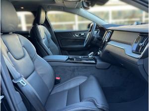 Volvo V60 T6 Twin Engine AWD Ultra Dark Plug-In