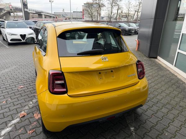 Fiat 500 1.0 FireFly Hybrid Torino in 2 Farben Verfügbar Abholung Mannheim