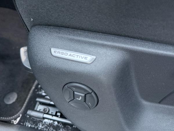 Volkswagen Tayron R-Line 2,0 l TDI 4MOTION*7-SITZE*IQ.LIGHT*KOMFORTPAKET*20-ZOLL