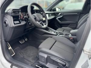 Audi A3 Sportback S line 30 TFSI S tronic S Line,HUD