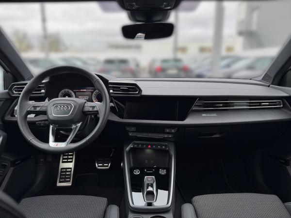 Audi A3 Sportback S line 30 TFSI S tronic S Line,HUD