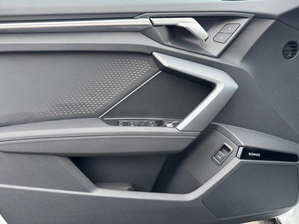 Audi A3 Sportback S line 30 TFSI S tronic S Line,HUD