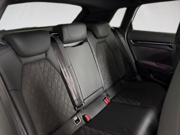 Audi RS3 Sportback S tronic 5J-GARANTIE,NAVI,MATRIX,KAMERA,KLIMA,PDC,GRA