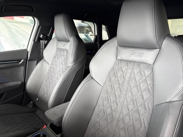 Audi RS3 Sportback S tronic 5J-GARANTIE,NAVI,MATRIX,KAMERA,KLIMA,PDC,GRA