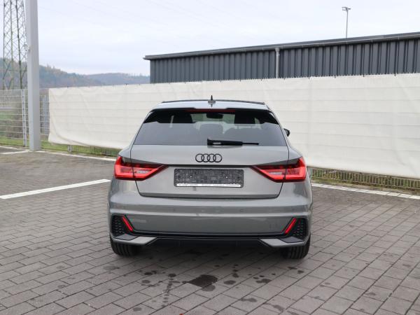 Audi A1 Sportback S line 30 TFSI S tronic*CARPLAY*LED*
