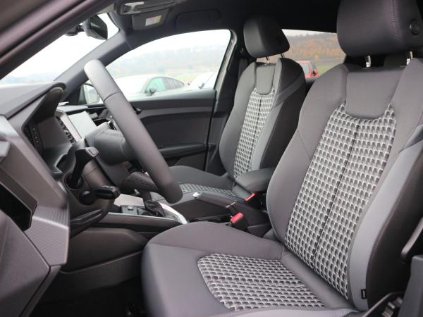 Audi A1 Sportback S line 30 TFSI S tronic*CARPLAY*LED*