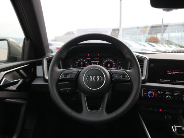 Audi A1 Sportback S line 30 TFSI S tronic*CARPLAY*LED*