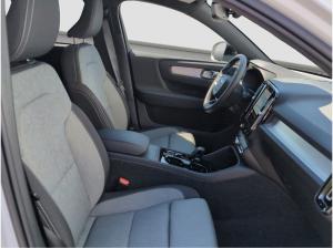 Volvo XC40 XC40+B3+PlusDark+E-Sitze+BLIS+19"GJR+R-Kamera+++