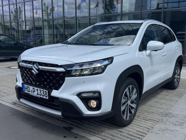 Suzuki S-Cross Comfort+*ALLRAD*kabelloses CarPlay/AndroidAuto*Panorama-Glasschiebehubdach*