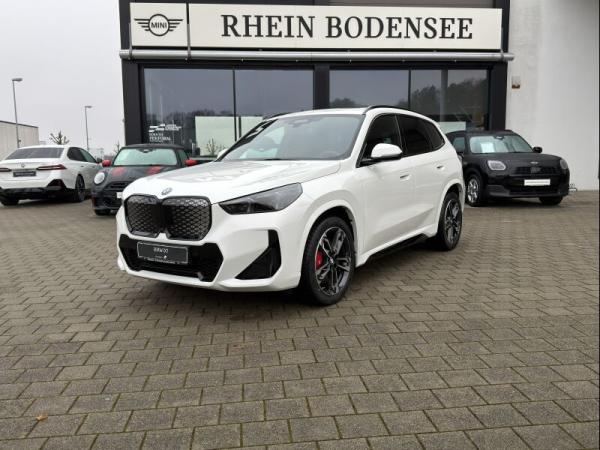BMW iX1 eDrive20 M-PRO / 0,25% Versteuerung / SOFORT ZUSCHLAGEN
