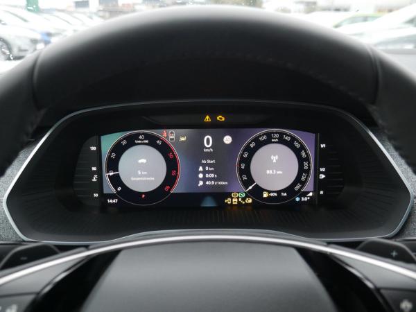 Skoda Octavia Combi 2.0 TDI Balance PDC KEYLESS NAVI ACC LED *958*