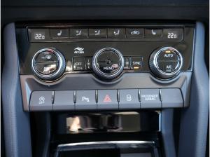 Skoda Karoq 1.5 TSI TOUR SHZ KAMERA NAVI AHK ACC LED *886*