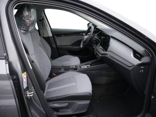 Skoda Octavia Combi 2.0 TDI Balance NAVI KEYLESS ACC AHK LED *866*