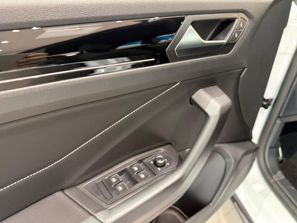 Volkswagen T-Roc Cabriolet R-Line 1.5 TSI OPF DSG