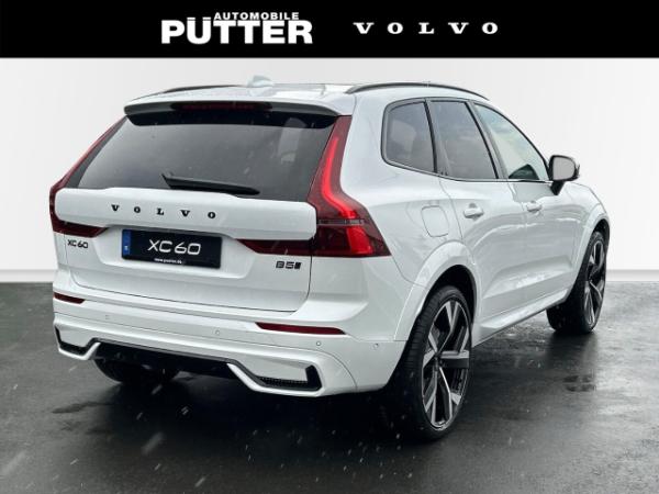 Volvo XC60 B5 Benzin AWD Ultra Black Edition *keine 0,5%*