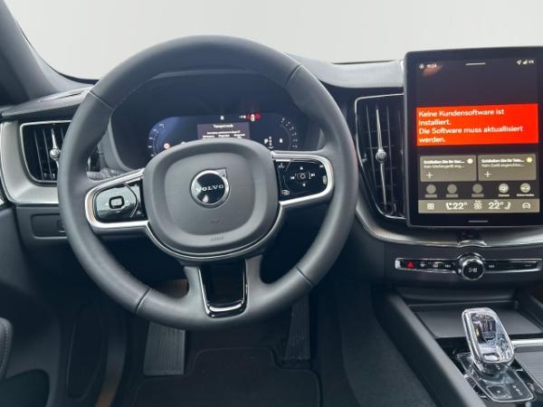 Volvo XC60 B5 Benzin AWD Ultra Black Edition *keine 0,5%*