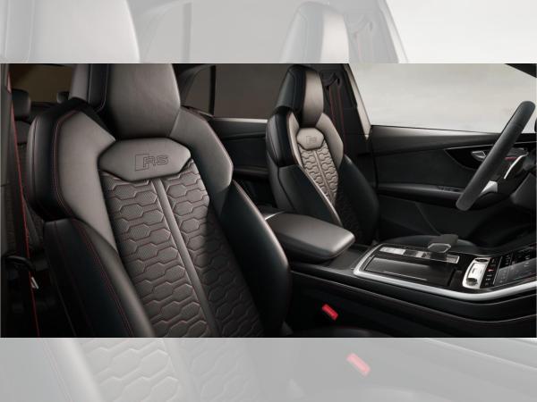 Audi RS Q8 PanoDach, AHK, RS Sportabsaganlage, Anhebung V-Max 305 km/h, RS Design Paket rot