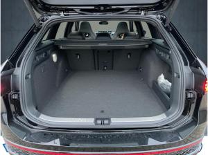 Volkswagen Passat R-Line 1,5 l eHybrid OPF 130 kW (177 PS) / 85 KW (115 PS) 6-Gang-DSG Volkswagen Passat R-Line 1,5 l eHybrid OPF 130 kW (177 PS) / 85 KW (115 PS) 6-Gang-DSG