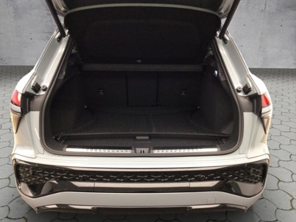 Audi Q3 SUV TFSI S tronic KLIMA LED NAVI ALU