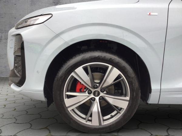 Audi Q3 SUV TFSI S tronic KLIMA LED NAVI ALU