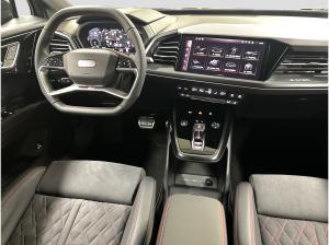 Audi Q4 e-tron 45 S line Matrix Navi AHK Virtual Carplay
