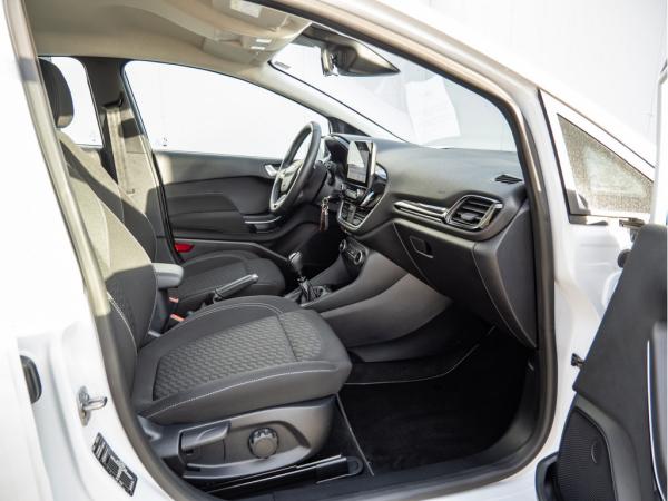 Ford Fiesta 8 fach Bereift, Sitz u. Lenkradheizung, Einparkhilfe