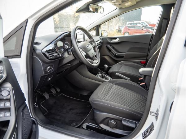 Ford Fiesta 8 fach Bereift, Sitz u. Lenkradheizung, Einparkhilfe