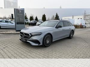 Mercedes-Benz E 300 de 4M T AMG+Night+Luft+20"+Softcl+SuperScr