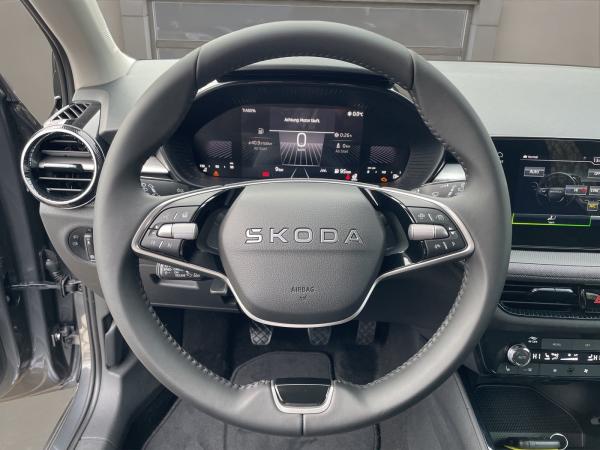 Skoda Fabia 1.0 TSI Tour SOFORT VERFÜGBAR! ACC Kamera DynLicht LED