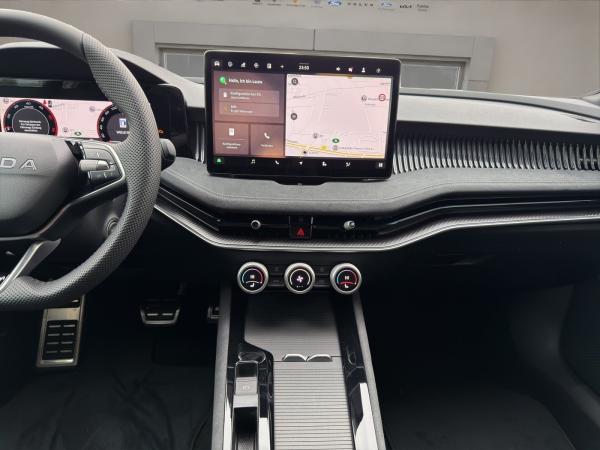 Skoda Superb Combi 2.0 TDI Sportline SOFORT VERFÜGBAR! DCC ACC AHK AUT