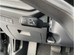 Skoda Octavia Combi 2,0 TDI Tour SOFORT VERFÜGBAR! ACC AHK Navi 360° eHeck Matrix