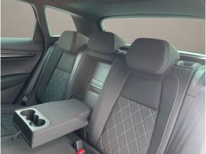 Skoda Karoq Sportline 1,5 TSI DSG SOFORT VERFÜGBAR! DCC ACC AHK Kamera Navi LED LM